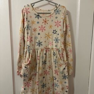 Cat & Jack winter dress 7/8